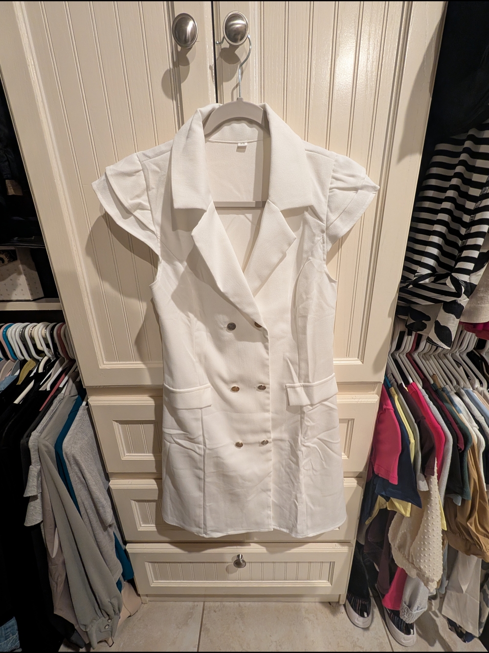 White Double-Breasted Sleeveless Blazer Dress